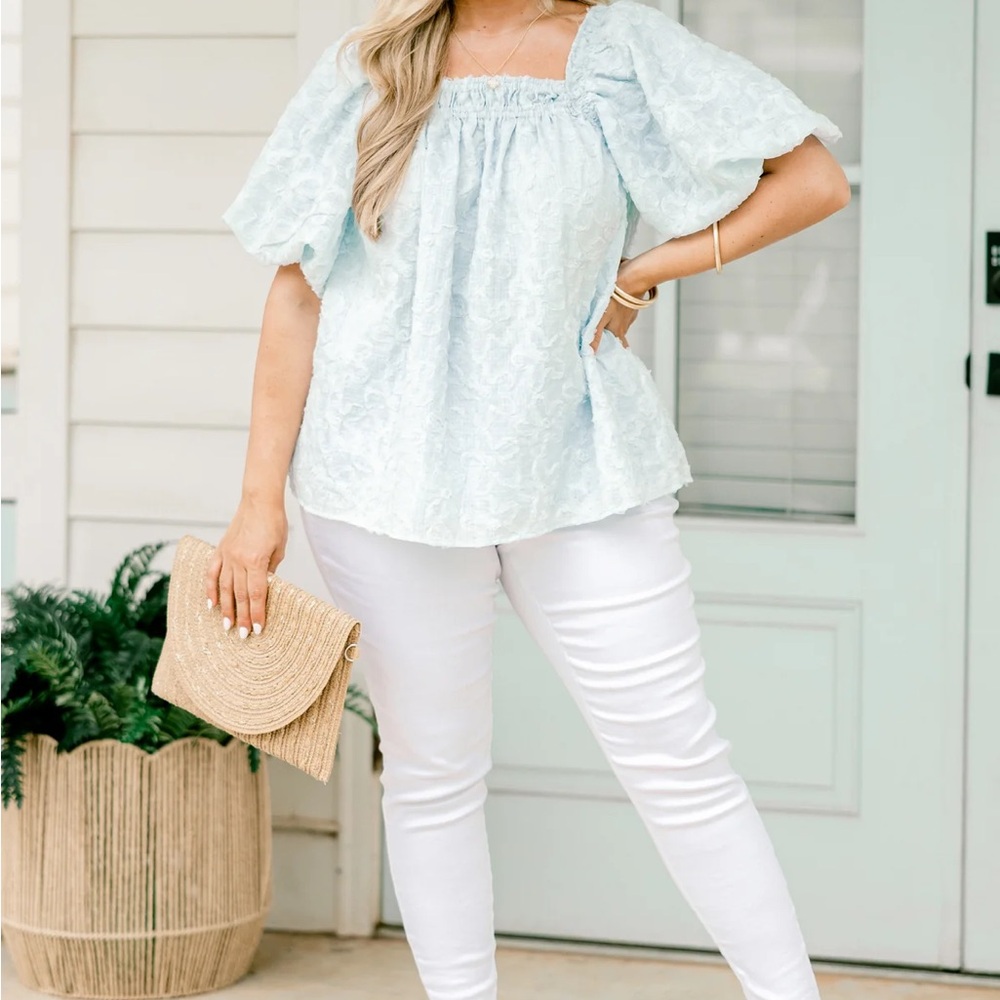 New Elegant Light Blue Plus Women's Top - Picture 2 of 6